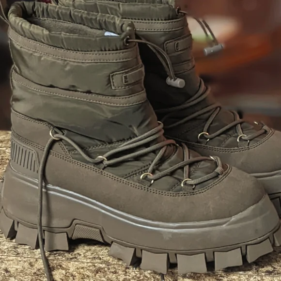 Unisex winter boots thick sole  brand size 9/42 ASOS DESIGN Men main image 2